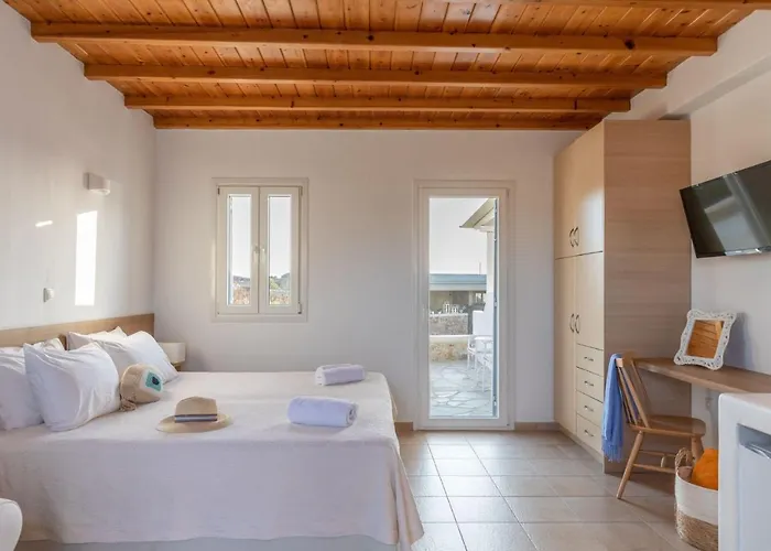 Sea Wind And Hotel apartamentowy Tourlos