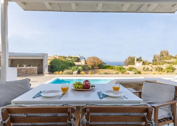 Sea Wind And Aparthotel Tourlos