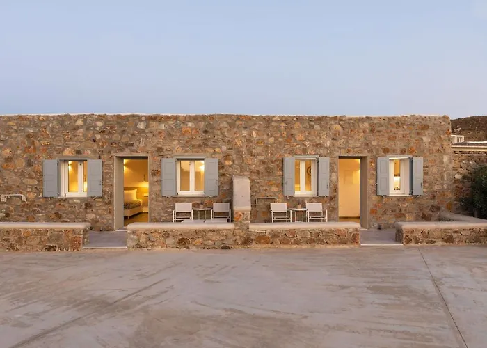 Sea Wind And Aparthotel Tourlos