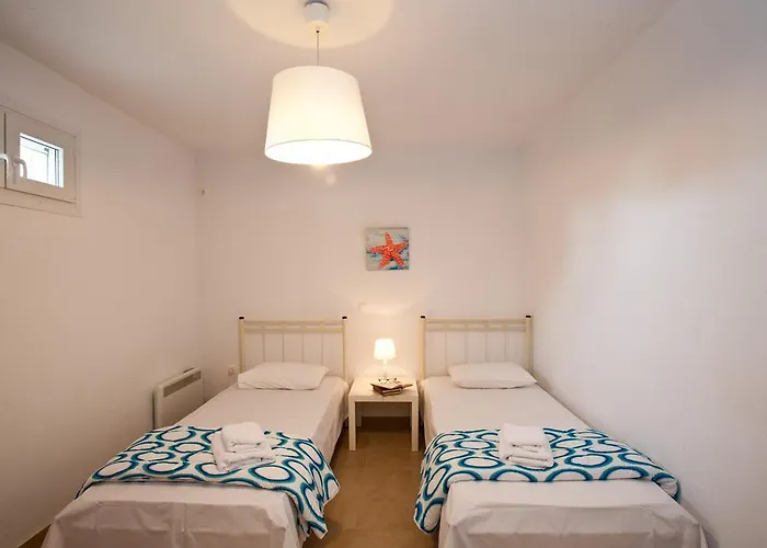 Hotel apartamentowy Sea Wind And Tourlos