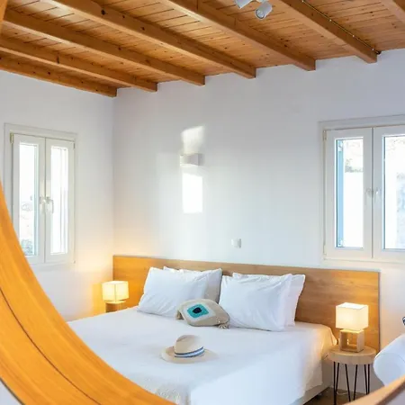 Sea Wind And Aparthotel Tourlos