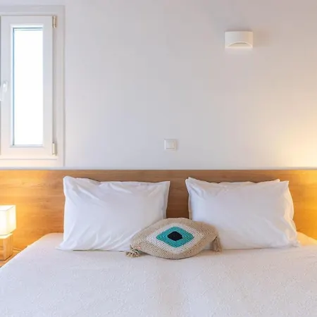 Sea Wind And Aparthotel Tourlos