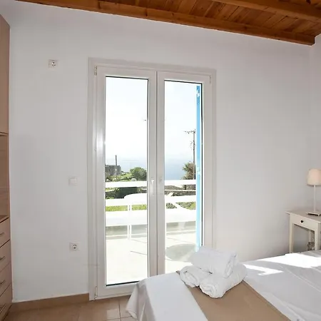 Sea Wind And Aparthotel Tourlos