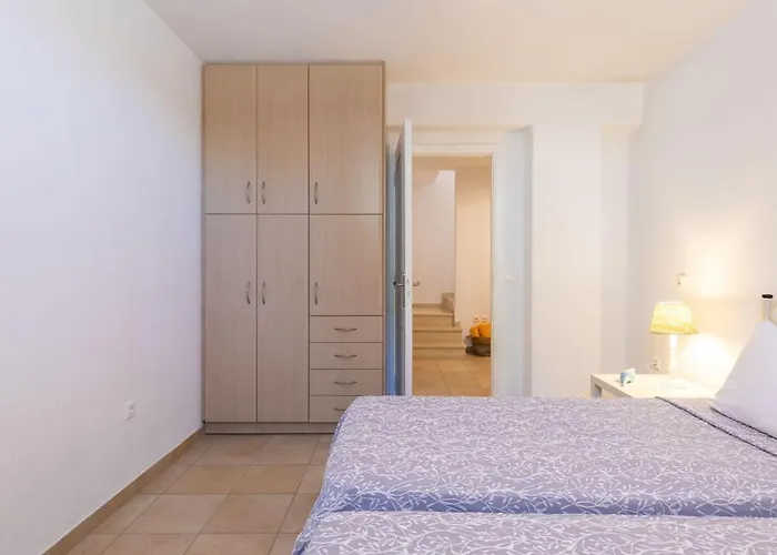 Sea Wind And Túrlosz