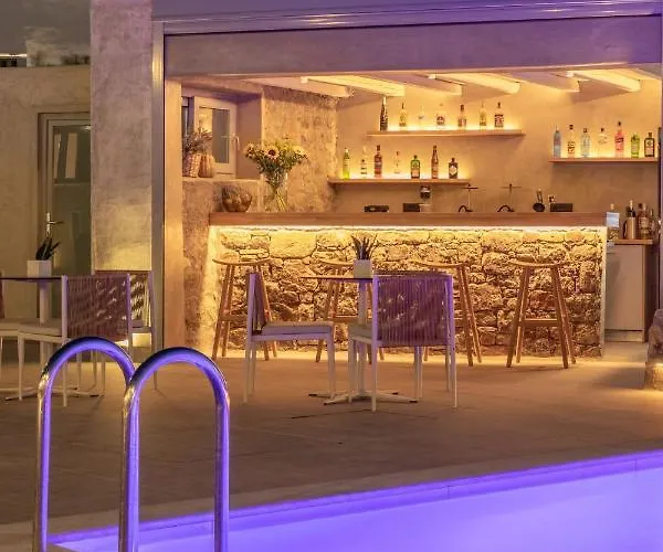 Sea Wind And Apartmanhotel 4*