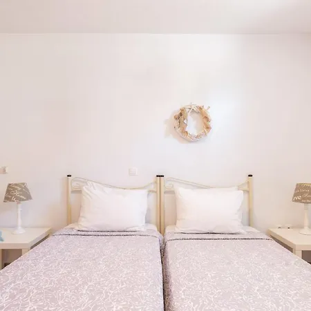 아파트호텔 Sea Wind Villas 투를로스