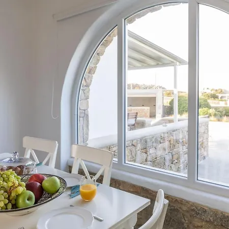 Sea Wind Villas 4* 투를로스