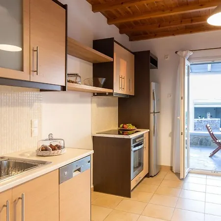 Sea Wind Villas 4* 투를로스